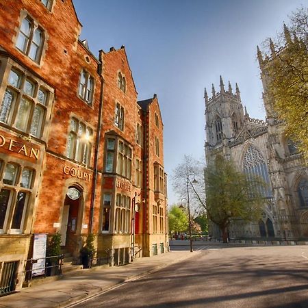 The Dean Court Hotel York Exterior foto