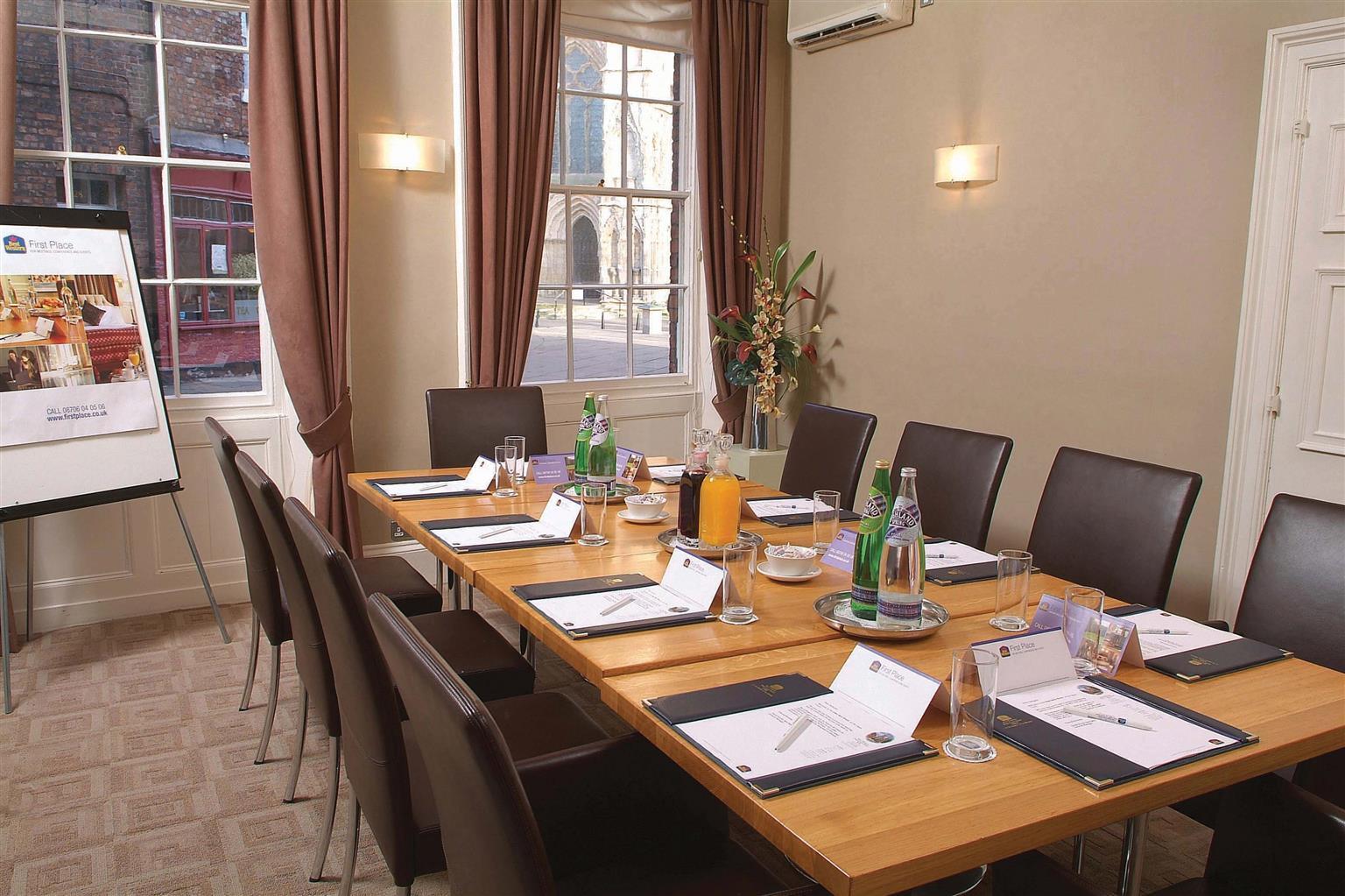 The Dean Court Hotel York Exterior foto