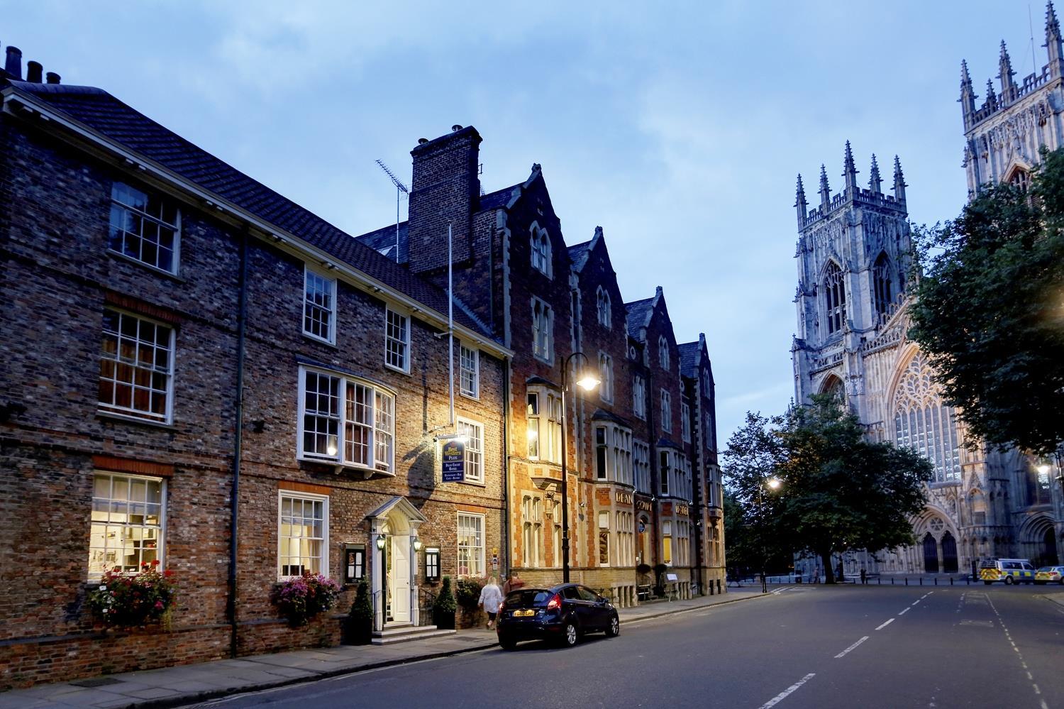 The Dean Court Hotel York Exterior foto